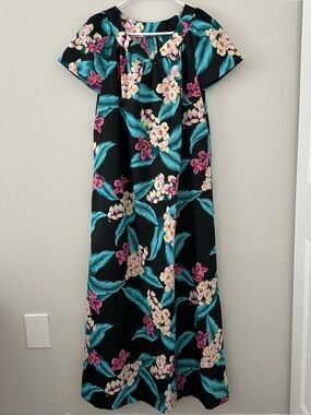 Vintage Hawaiian Maxi Dress Women’s XL Black Tropical Floral Lightweight Mumu